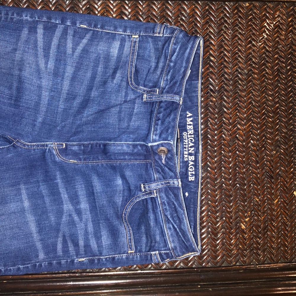 American Eagle Outfitters. Super HI-RISE jegging.